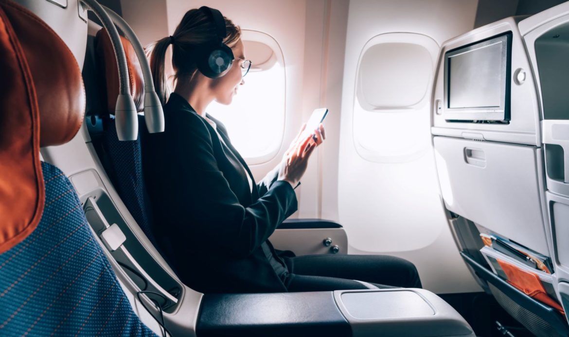 研究顯示，靠窗機位乘客最安全，因他們或與病源的緊密接觸少。