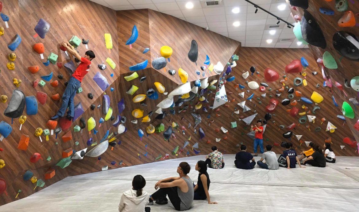 台北攀岩體驗 MegaSTONE Climbing Gym