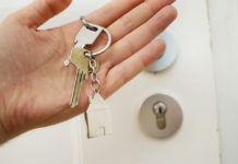 First-time Renters: Don’t Hand Over The Keys Until The Lease is Signed! 7 Tips For Landlords