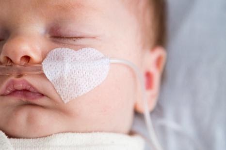 大多數家長都分不清楚嬰兒呼吸急促和呼吸不順的分別