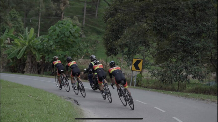 Selangor 600 youth athletes cycle through 9 districts in Selangor for 600 kilometers. In the picture: Muhamad Qayyim Bin Mohd Saipul Anuwai; Zamirul Azrezza Bin Zulkefli; Muhamad Iqbal bin Zuraini; and Muhammad Adam Haiqal Bin Mohd Shairul Faizal
